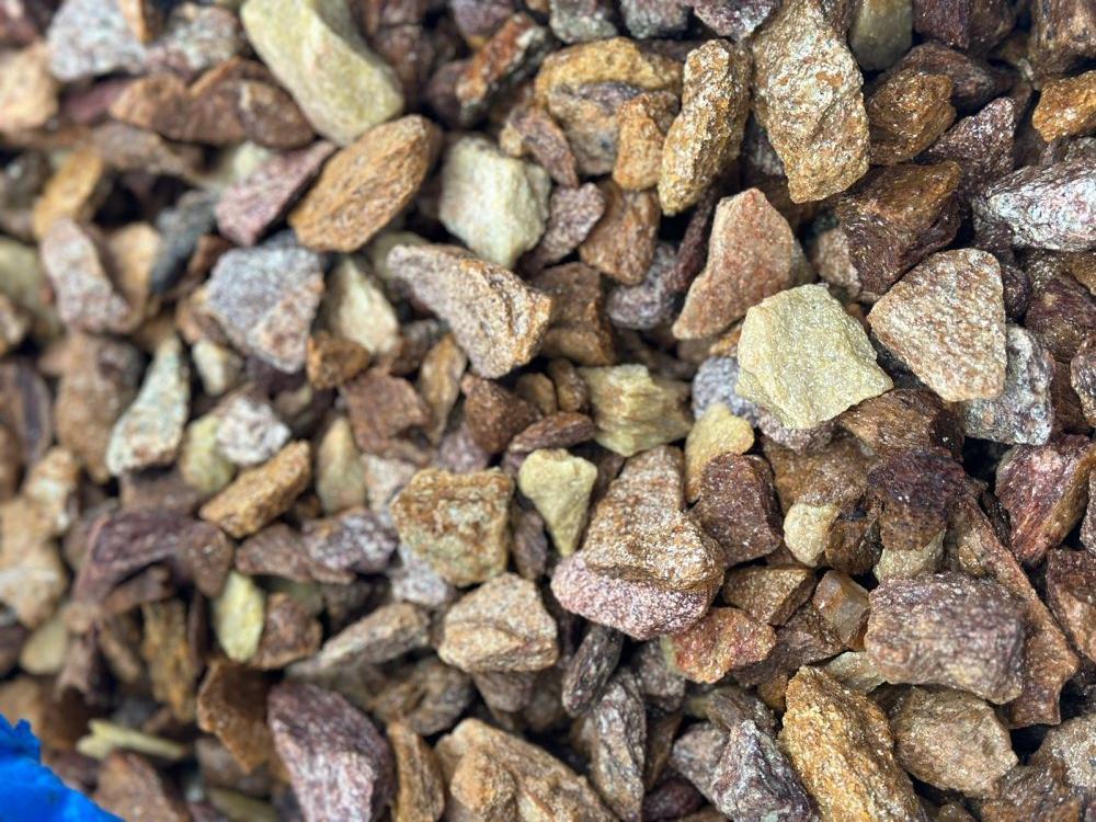 Златолит персиковый декоративная каменная крошка купить в Невьянске