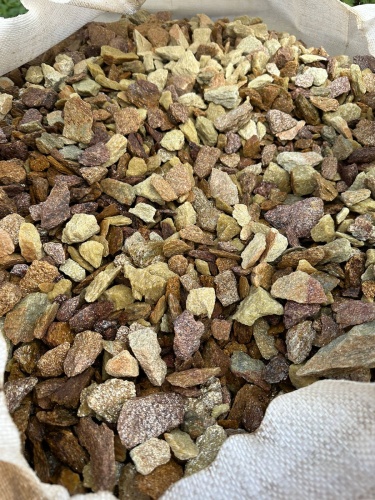 Златолит персиковый декоративная каменная крошка купить в Невьянске