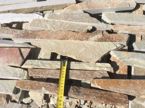 Горбушка златолит золотистый для облицовки купить в Невьянске