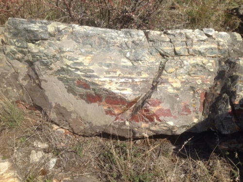 Гигантские зелёные валуны для ландшафтного дизайна весом более 5 тонн купить в Невьянске