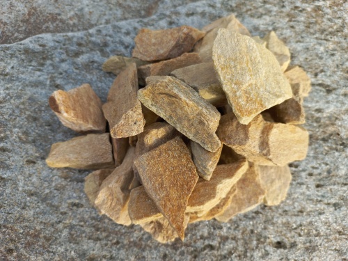 Златолит жёлтый декоративная каменная крошка купить в Невьянске