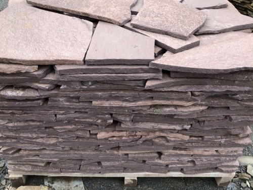 Плитняк лемезит бордовый для облицовки цоколя 20-25 мм  купить в Невьянске