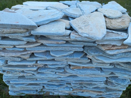 Плитняк златолит зелёный галтованный для цоколя купить в Невьянске