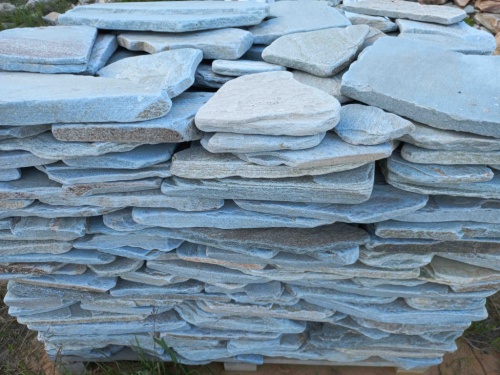 Плитняк златолит зелёный галтованный для цоколя купить в Невьянске